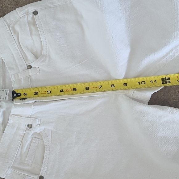 VENUS White Distressed Fringe Hem Jeans - Picture 6 of 14